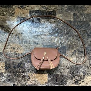 Crossbody handbag